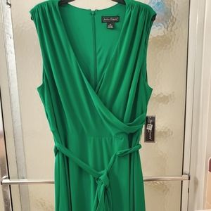 NWT Jessica Howard Beautiful Green Dress; Sz 14W; Cap Sleeves; Belt; $70